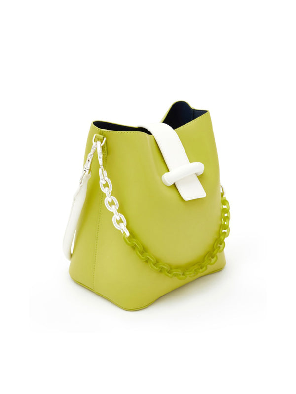 Tyra green logo detail shoulder bag.